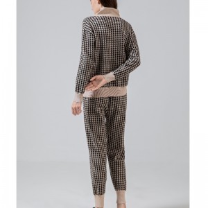 ファッショナブルなレジャートレンドオールマッチQianbird型ニットツーピーススーツ68015#