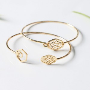 ベゴニアの花オープンブレスレット