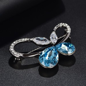 韓国版パーソナリティクリスタルブローチ