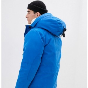 雨と雪の防曇ジャケット