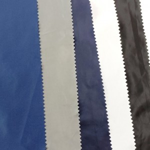 ポリエステルをリサイクルします