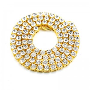 ヒップホップはキューバチェーンでいっぱいです