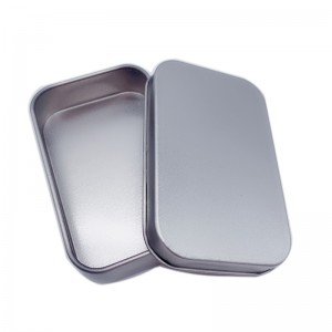 長方形の錫箱（95 * 60×22mm）