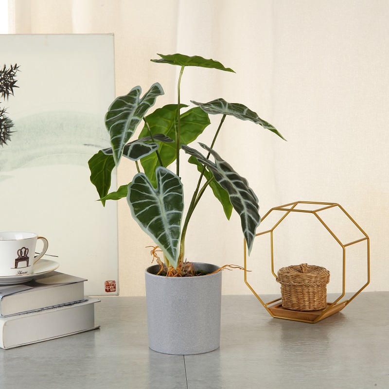 家の装飾のための鍋に高シミュレーションの本物の触れられた人工緑の植物