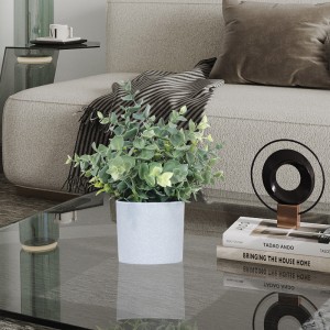 素敵な見栄えと本当の触感のある人工的な緑の装飾が新しく設計された人工鉢植えの植物の工場