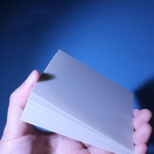 窒化アルミニウムセラミックス基板