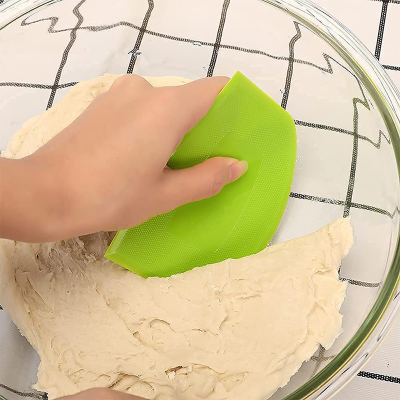 パンクリームケーキのための柔軟なスクレーパーピザカッターベンチスクレーパーフード、キッチンスクレーパー