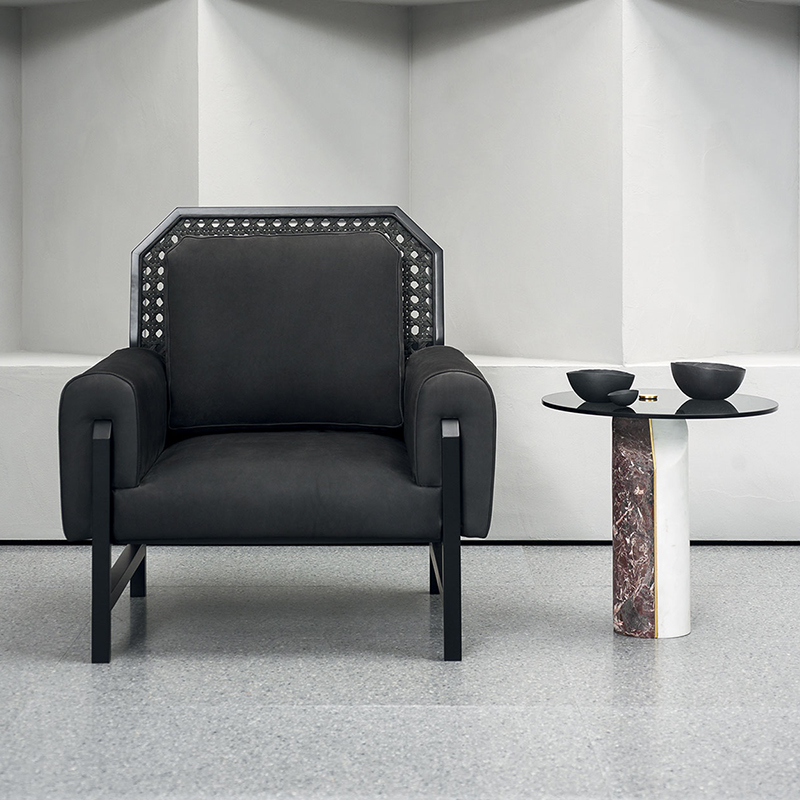 イタリアのデザインの強化されたガラスのコーヒーテーブルのモダンな大理石の台紙の丸い側のテーブルのためのリビングルームの家具
