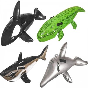 黒クジラの膨脹可能なフロートの列の子供水泳リング膨脹可能なクジラの乗車