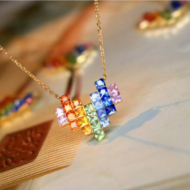 Tuochen Jewelry New 18Kイエローゴールドカラフルなサファイアレインボーハートネックレス