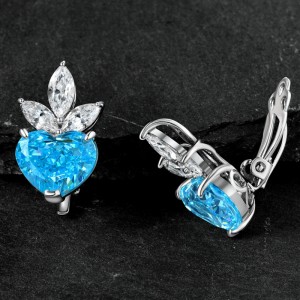 ハート型の新しい耳クリップイヤリング