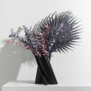 黒い傾斜した花瓶