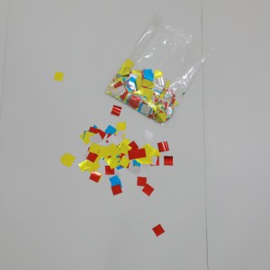 ティッシュペーパー紙吹雪サークル