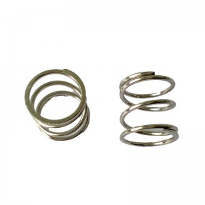 クラッチスプリング