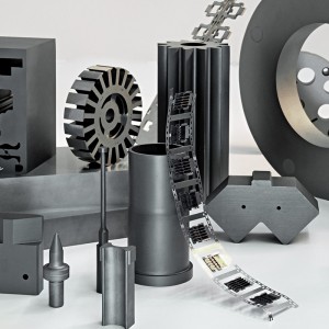 セメント付きタングステンカーバイドの材料特性