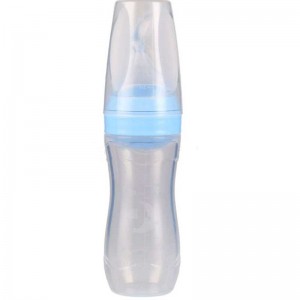 100％フードグレードのシリコンスプーンスクイーズライスパッティングベビーフィーチングボトルシリコンベビーキッズフィーチングフルーツおしゃべりスプーンボトル