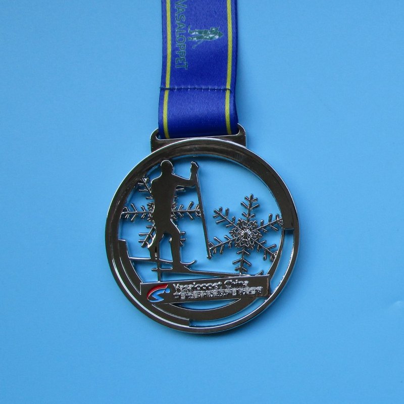 ビッグマウンテンスノーボードスポーツメダルスポーツトロフィーとメダル
