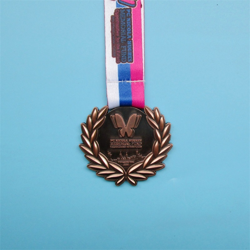 メーカーはカスタマイズされたパターンを作成しました安価な楽しいメダリオンカスタムスポーツメダル