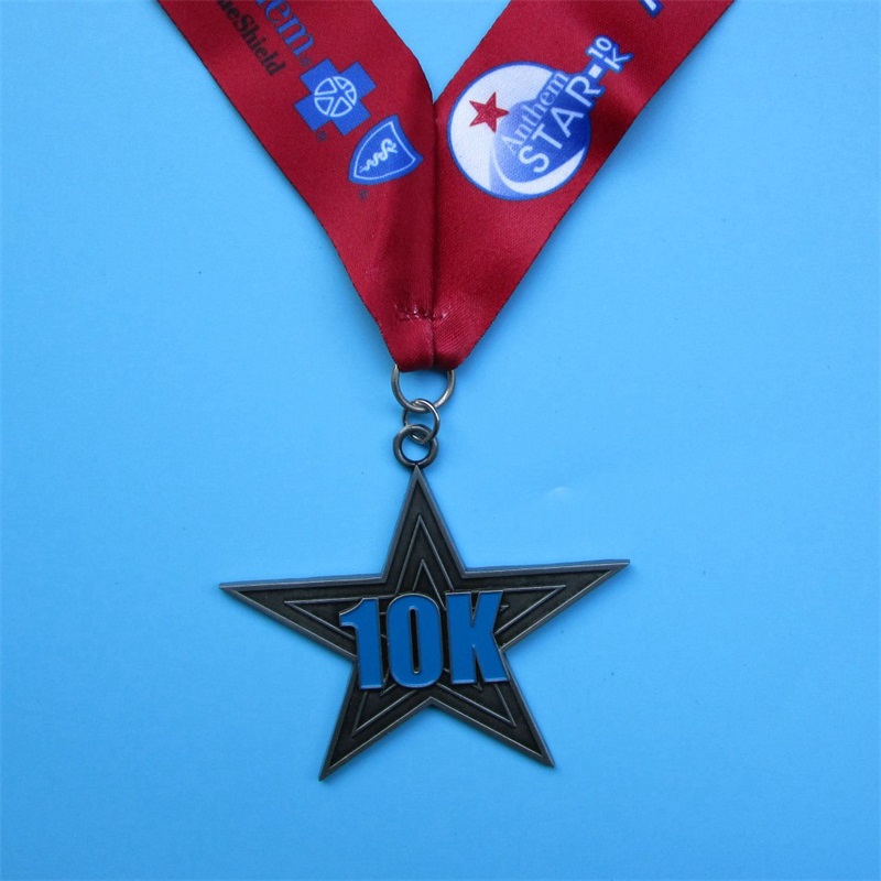 トライアスロンメダルはリボンで独自のスポーツ合金メダルをデザインします