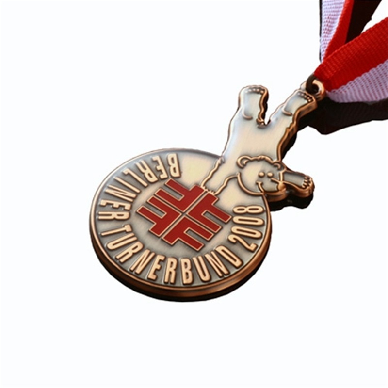銀メダルニューマラソン賞のメダルスポーツメダルとリボン