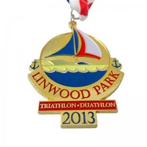 独自のメダルスポーツカットアウトゴールドメダルスイミングランニングダンスメダル