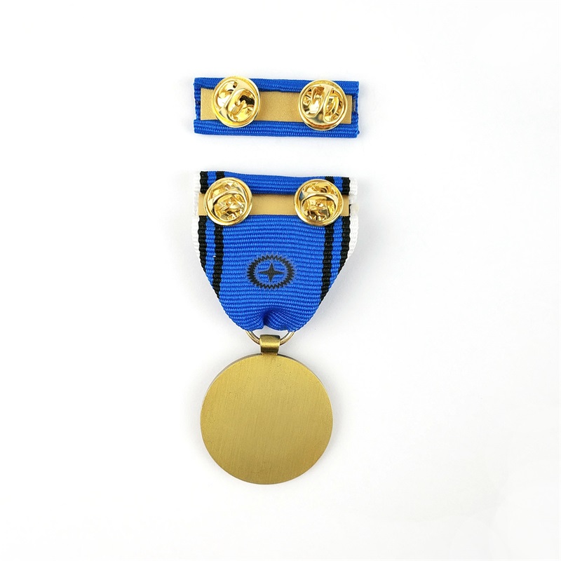 カスタムメダルリボンメタルアイアンクロス兵士名誉賞賛戦争賞メダルバッジ
