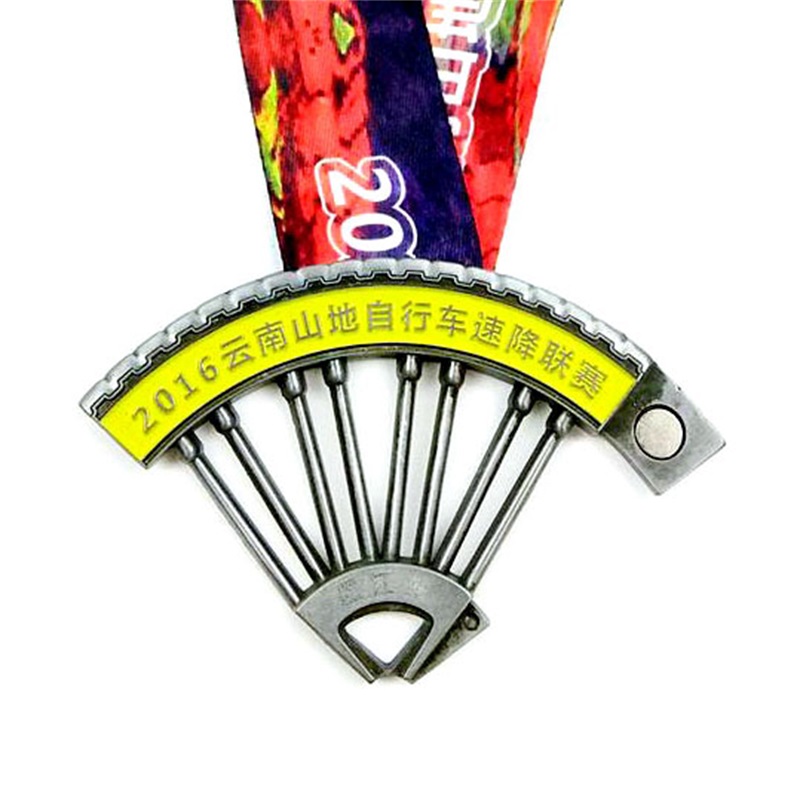 カスタム3Dダイキャストサイクリングマウンテンバイクレース自転車スポーツメダル