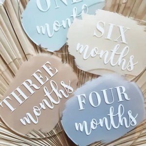 アクリルレーザーカット彫刻ホリデーチルドレン\\\\のマイルストーン記念カード