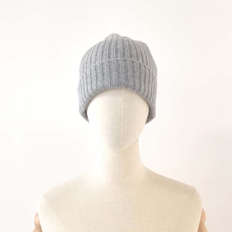 ロゴ印刷を備えたファッションニットハット、卸売カスタムウィンターハットニット女性ビーニーハット