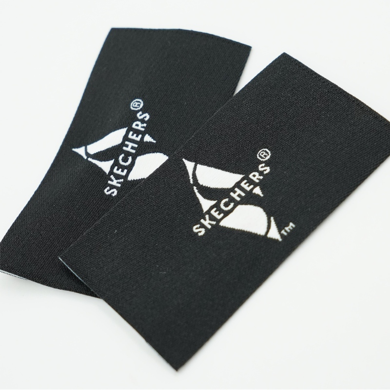 卸売衣服のデザインカスタムロゴ服シャツタグ衣服コットンブランドラベル衣料品織りラベル環境に優しい