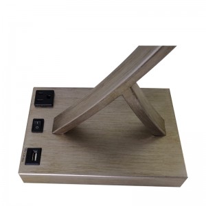 /offロッカースイッチを備えたアンティークシルバーフィニッシュデスクランプ、便利なアウトレット、客室でのUSB充電ポート