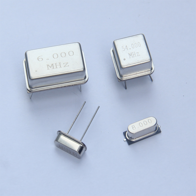 標準クロック発振器12x12mm
