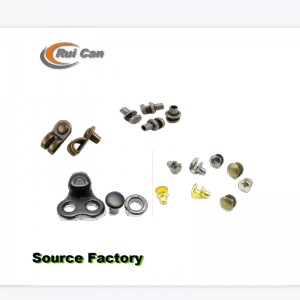 靴のバックル03