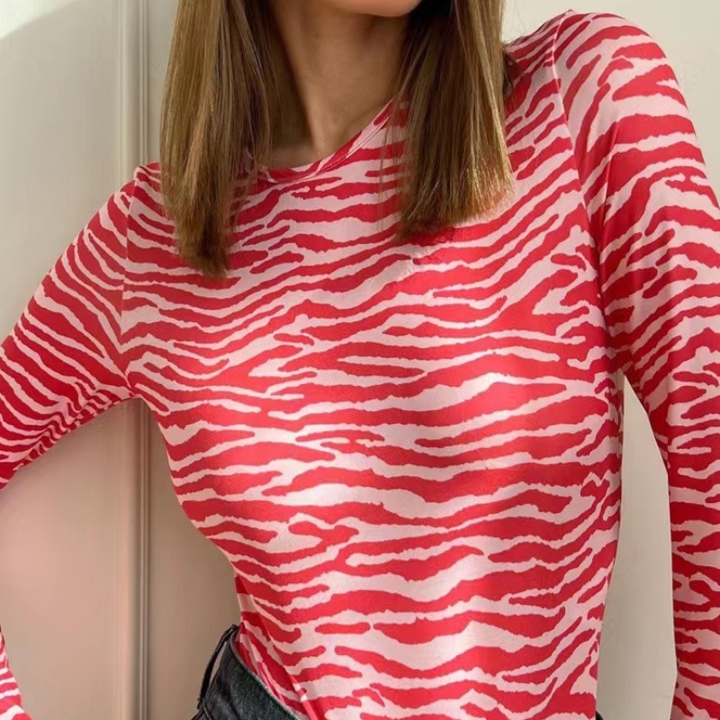 ヨーロッパとアメリカのスタイルの丸いネックゼブラプリントTシャツスリムストライプボトムシャツ