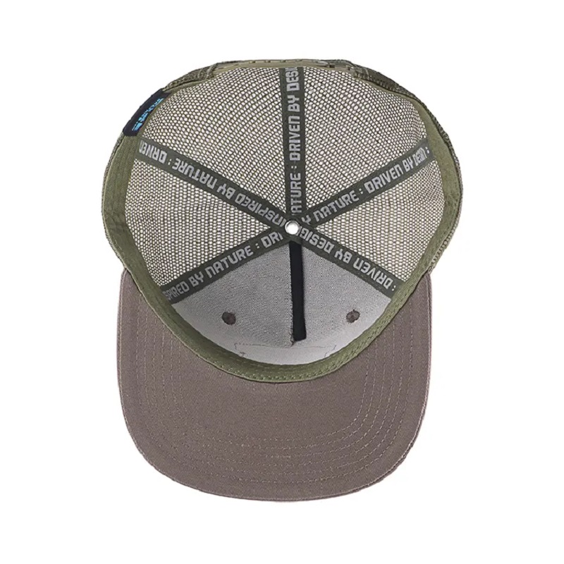 ファッション人気フラットブリムメッシュハットグレー刺繍パッチ5パネルプラスチックスナップバックトラックキャップと帽子