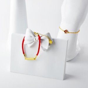 新型4輪の桃の透かし彫り Aホワイトシェル桃のアクセサリーブレスレット