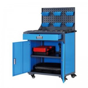 直立したキャビネット