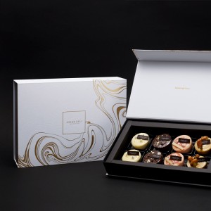 ゴールデンミニマリストギフトボックス