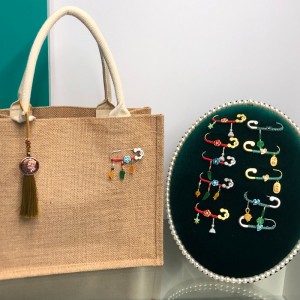 中国語-スタイルラッキーブローチ