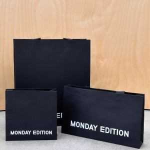 ノワールラックスキャリーバッグ