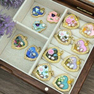 ヴィンテージの油絵ペンダント