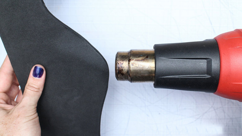 1666755785.jpg How-to-Create-a-Cosplay-Costume-From-EVA-Foam_4.jpg